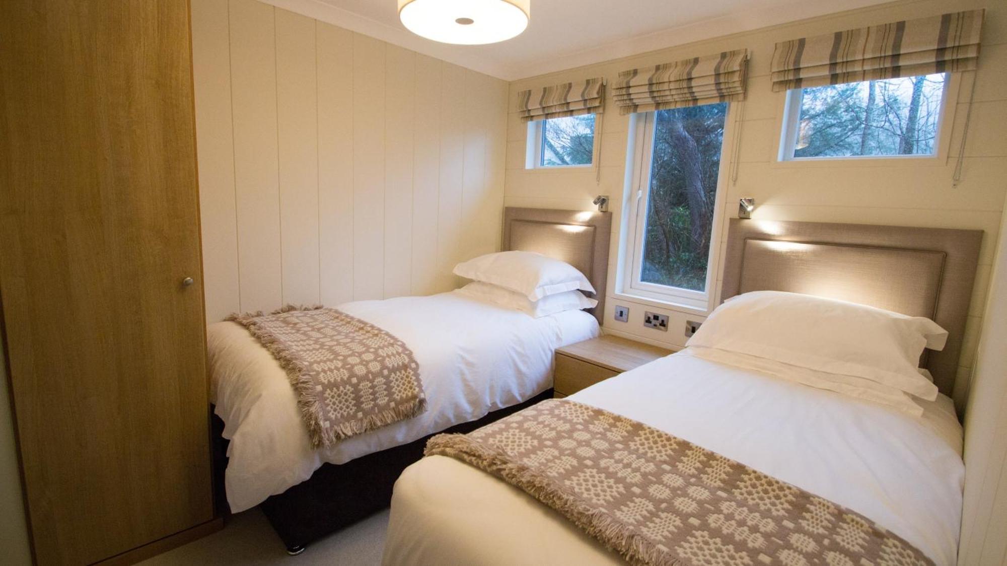 Llyn Brenig Lodge เบเทส-อี-คอย ภายนอก รูปภาพ